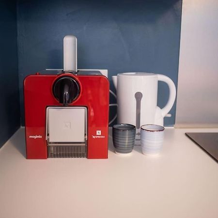 T2 Cosy & Moderne Avec Parking Prive Gratuit A Villeurbanne Exterior photo
