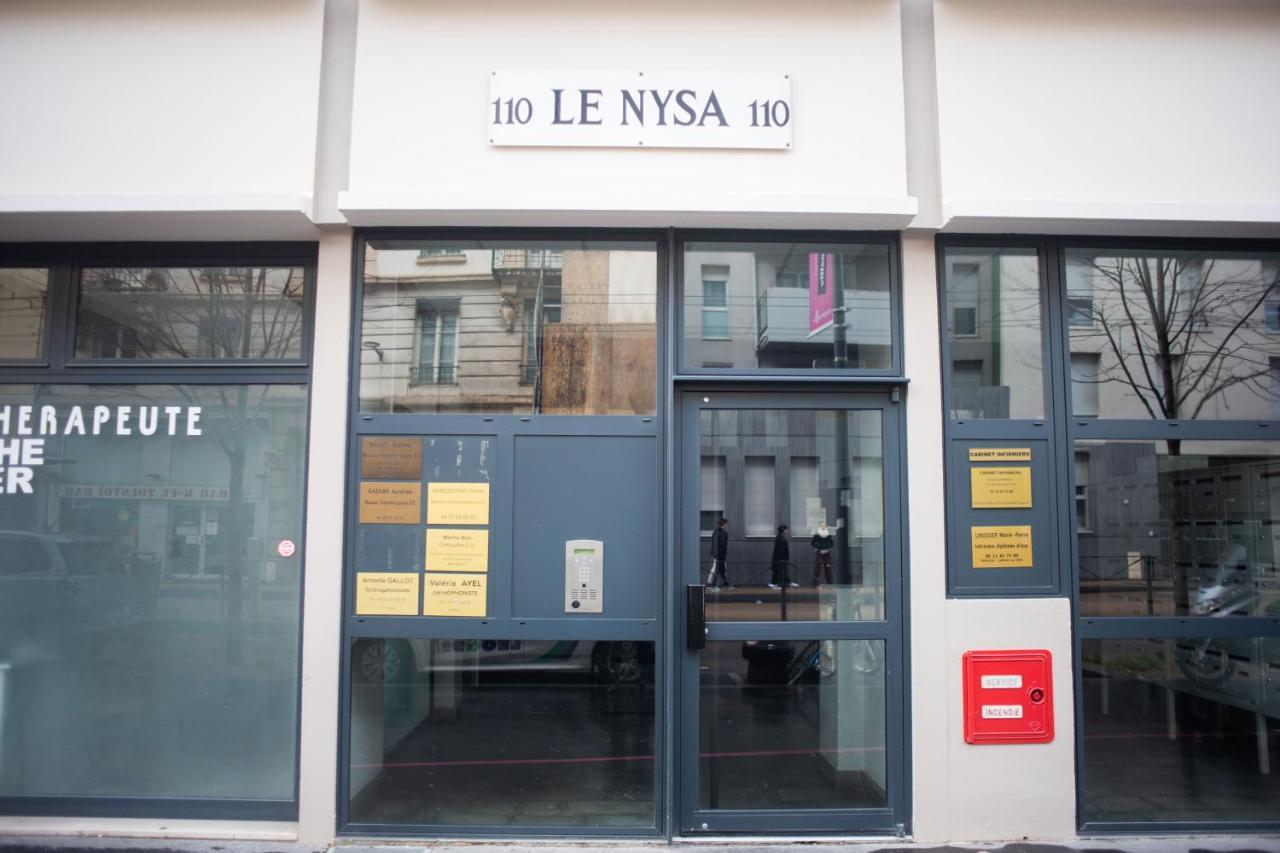 T2 Cosy & Moderne Avec Parking Prive Gratuit A Villeurbanne Exterior photo